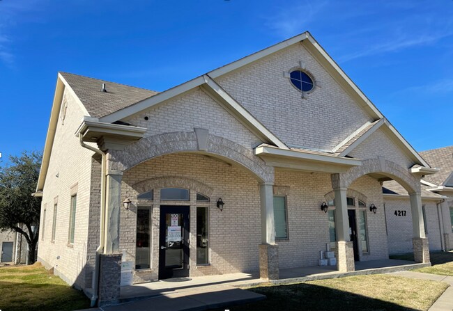 More details for 4217 Marsh Ridge Rd, Carrollton, TX - Office for Lease
