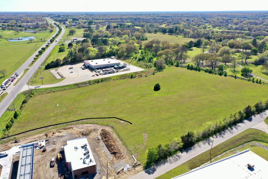 2067 Mississippi Ave, Atoka, OK for lease - Aerial - Image 3 of 9