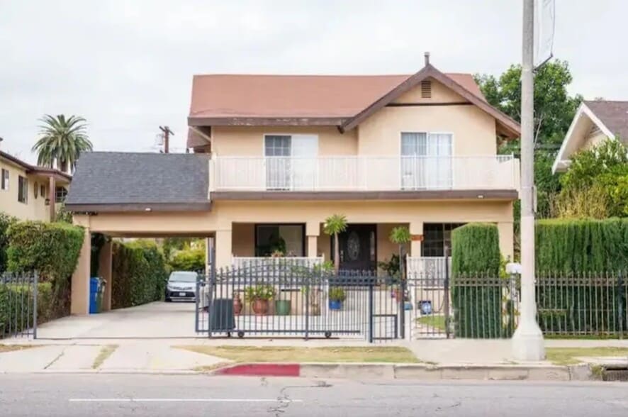 1215 Crenshaw Blvd, Los Angeles, CA for sale - Building Photo - Image 2 of 6