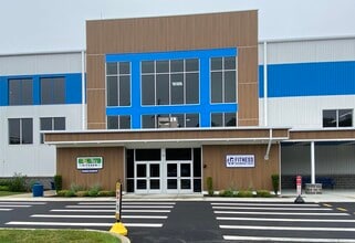 300 Industrial Way, Tiverton, RI for lease Building Photo- Image 1 of 10