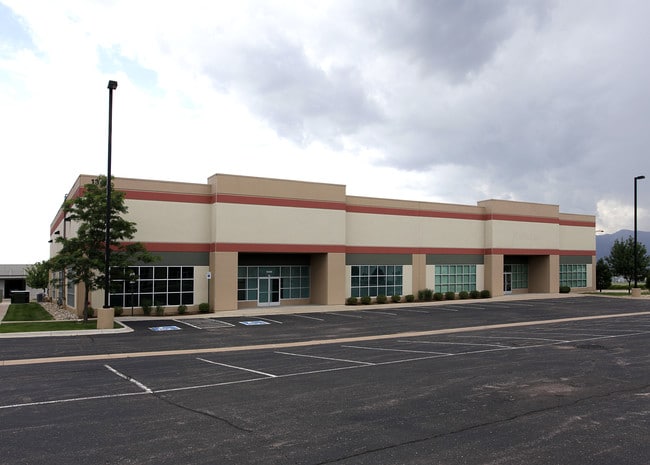 Plus de détails pour 1340 N Newport Rd, Colorado Springs, CO - Industriel à louer