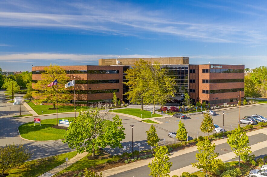 20 Cabot Rd, Medford, MA à louer - Photo du bâtiment - Image 2 de 12