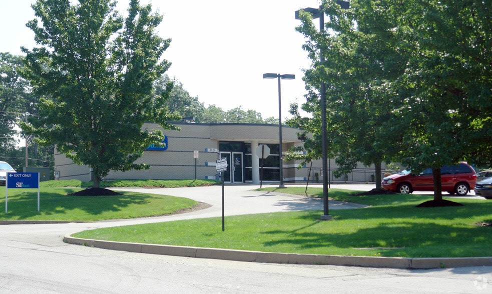 4580 Broadway Blvd, Monroeville, PA for sale - Primary Photo - Image 1 of 3