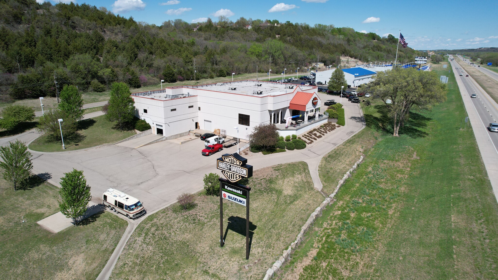 1021 Goldenbelt Blvd, Junction City, KS for sale Primary Photo- Image 1 of 35