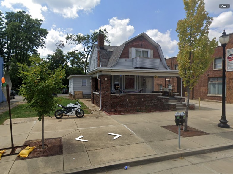 414 S Walnut St, Bloomington, IN à vendre - Photo du bâtiment - Image 2 de 4