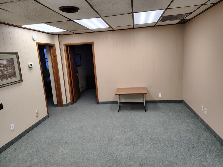 26 Harvester Ave, Batavia, NY for lease - Building Photo - Image 2 of 10