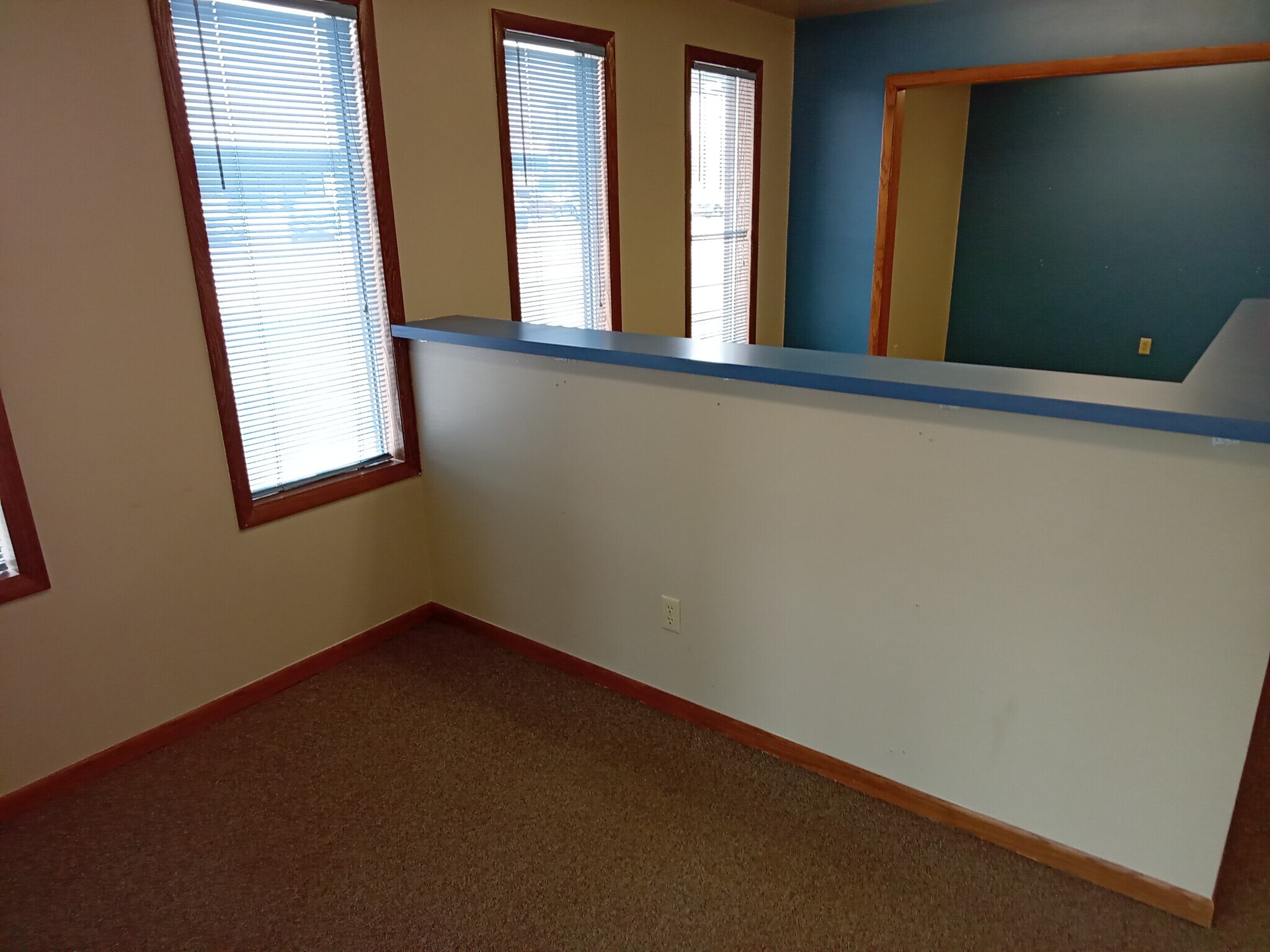 453 Grand Ave, Schofield, WI for lease Interior Photo- Image 1 of 5