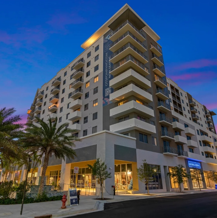 200 NE 1st Ave, Pompano Beach, FL for lease Interior Photo- Image 1 of 1