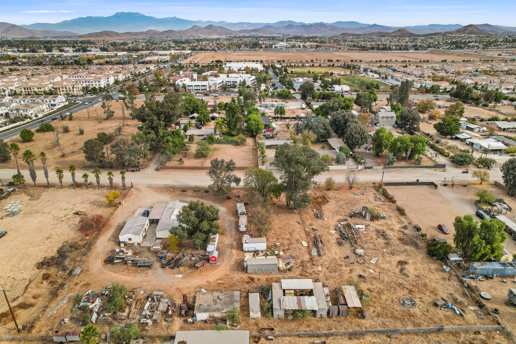 30581 Old Windmill Rd, Menifee, CA for sale Primary Photo- Image 1 of 16