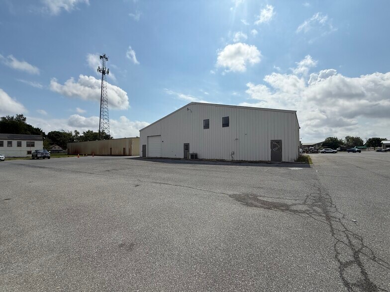 163 Vepco Ct, Camden, DE à vendre - Photo du bâtiment - Image 2 de 4