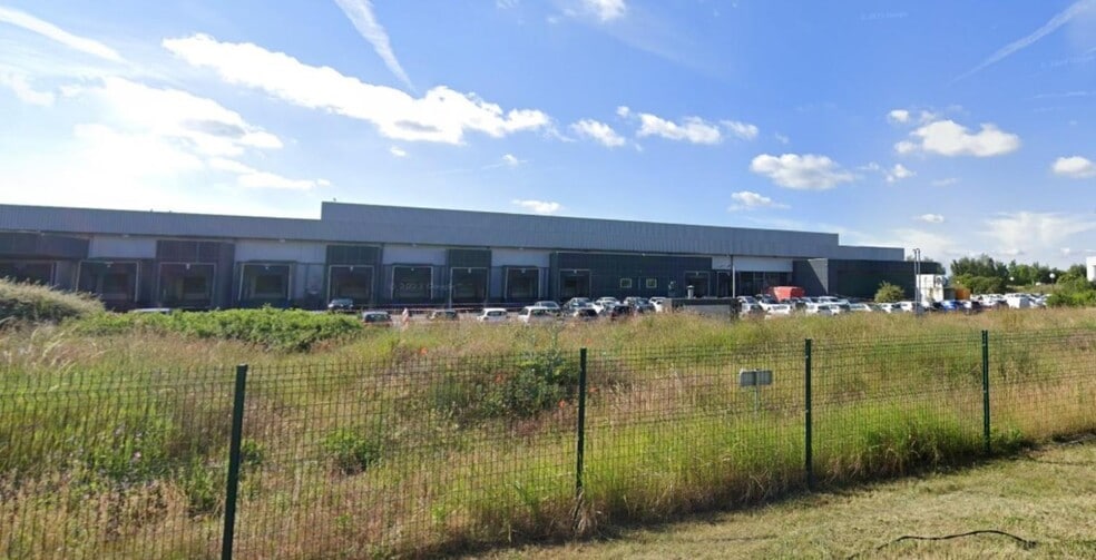 Flex in SAINT-OUEN-L'AUMONE for lease - Building Photo - Image 2 of 16