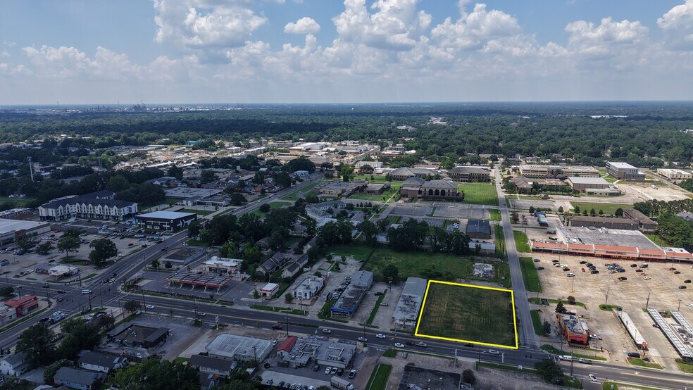 5229 Government St, Baton Rouge, LA à vendre - Photo du bâtiment - Image 2 de 9