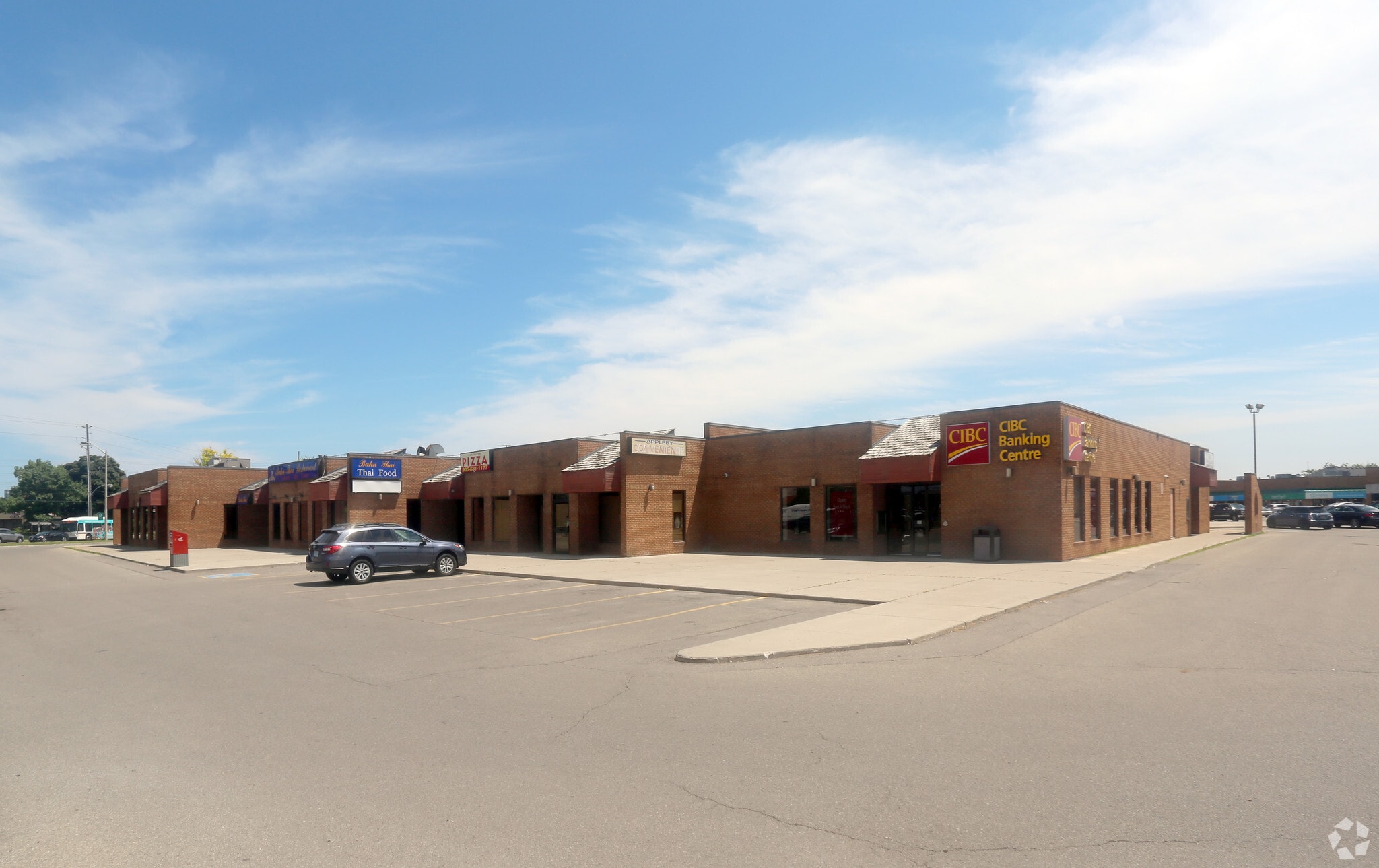 4460-4490 Fairview St, Burlington, ON for lease Primary Photo- Image 1 of 5