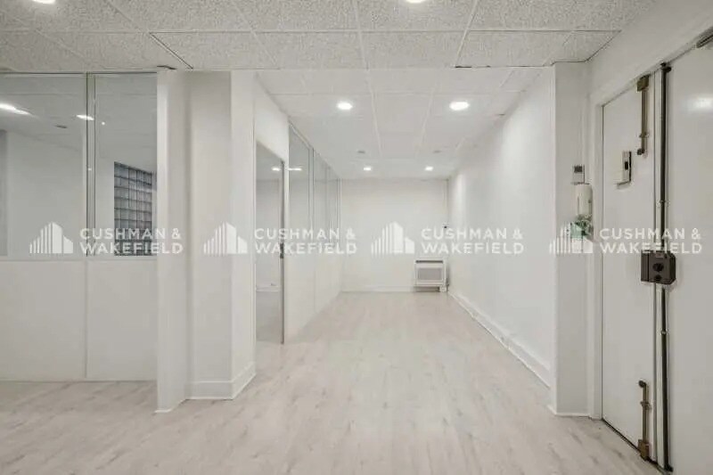 98 Route De La Reine, Boulogne-Billancourt for lease - Interior Photo - Image 3 of 6