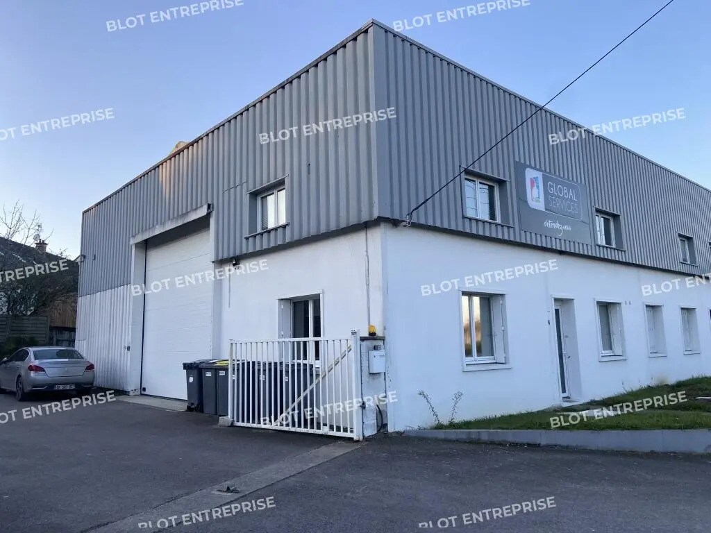 Flex in Rennes for lease Primary Photo- Image 1 of 5