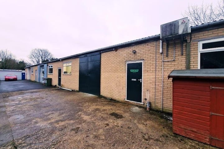 Station Hl, Basingstoke for lease - Building Photo - Image 2 of 2