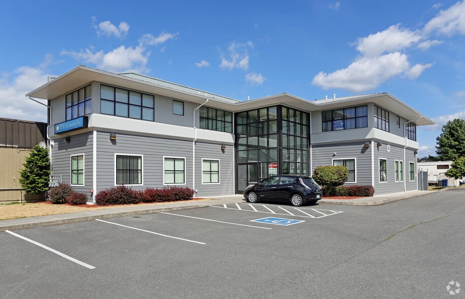 2210 Riverside Dr, Mount Vernon, WA for lease - Primary Photo - Image 1 of 6