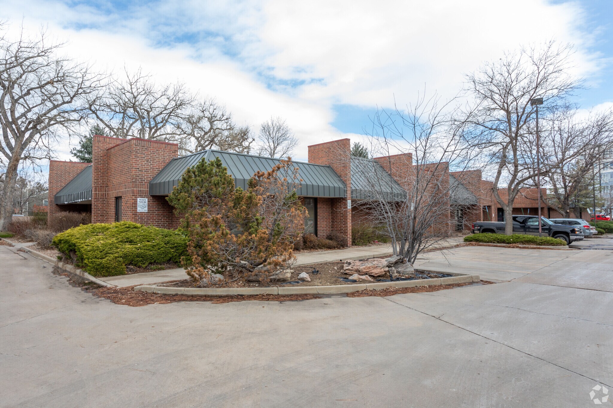 1750 Pierce St, Lakewood, CO à louer Photo principale- Image 1 de 8