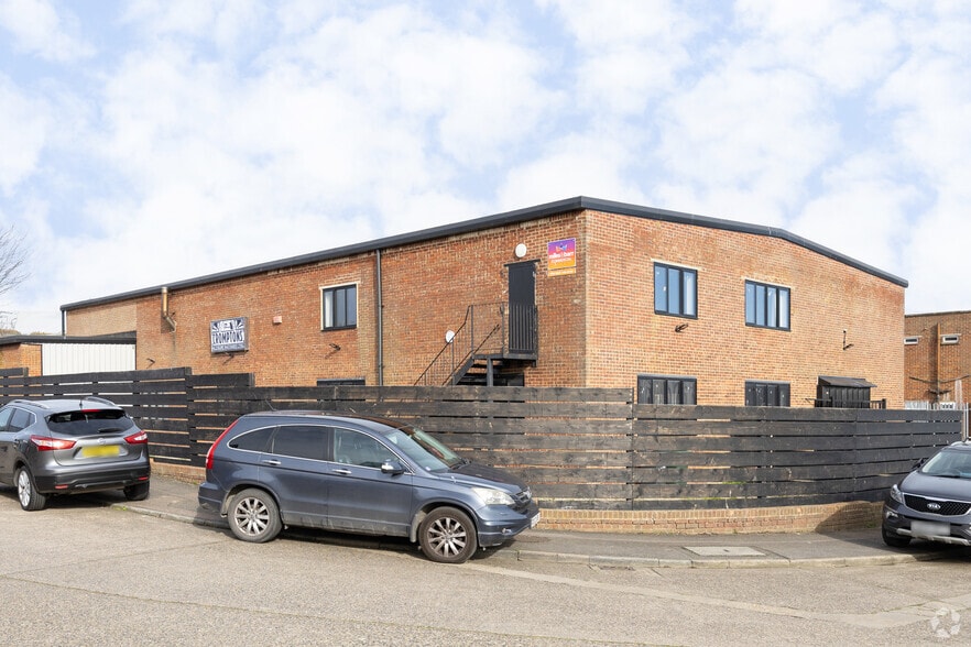 10 Leigh Rd, Ramsgate for sale - Building Photo - Image 2 of 14