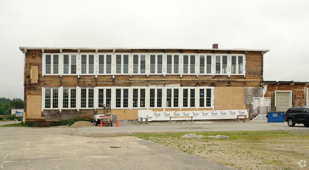 5 Pine Street Ext, Nashua, NH à louer - Photo du bâtiment - Image 2 de 5