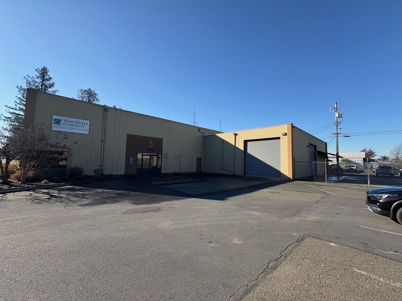 3405 Standish Ave, Santa Rosa, CA for lease - Building Photo - Image 2 of 11