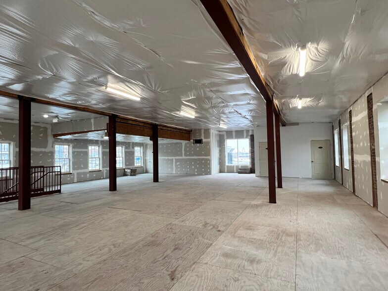 2030 Aliceanna St, Baltimore, MD for lease - Building Photo - Image 2 of 9