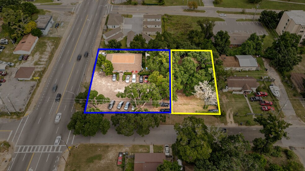 1500 N Pace Blvd, Pensacola, FL à vendre - Photo du bâtiment - Image 2 de 60