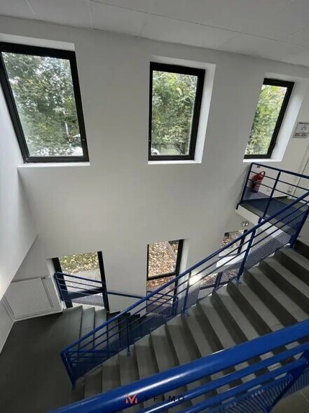 Flex dans Nanterre à louer - Photo intérieure - Image 2 de 6