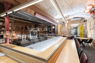 Retail in Barcelona, Barcelona for lease Interior Photo- Image 2 of 30