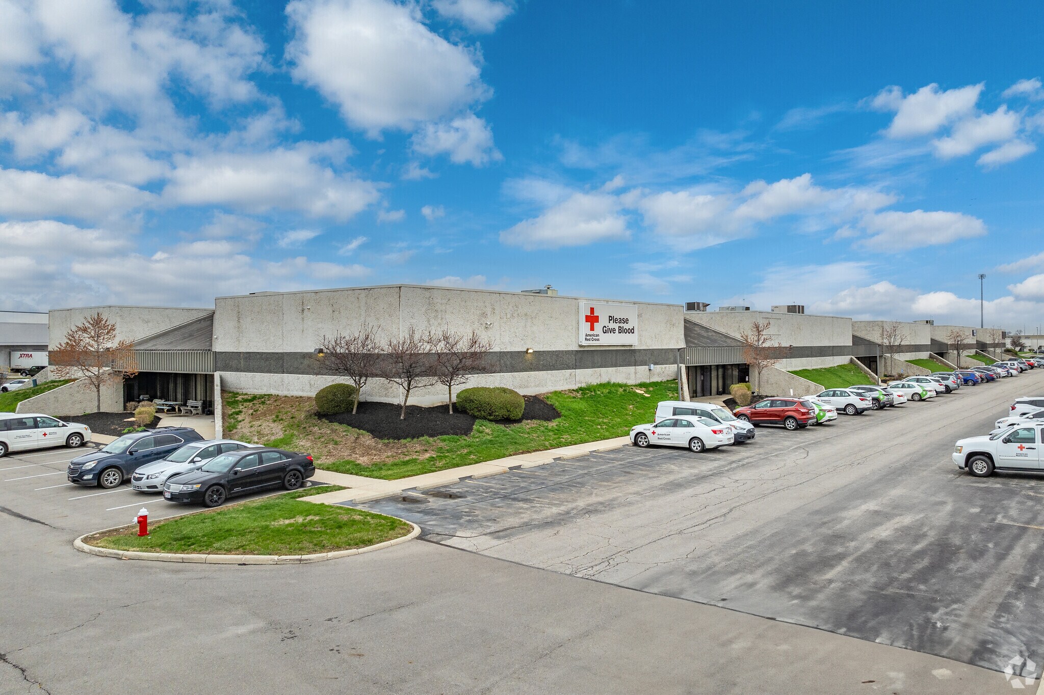 4321-4343 Equity Dr, Columbus, OH à louer Photo principale- Image 1 de 8