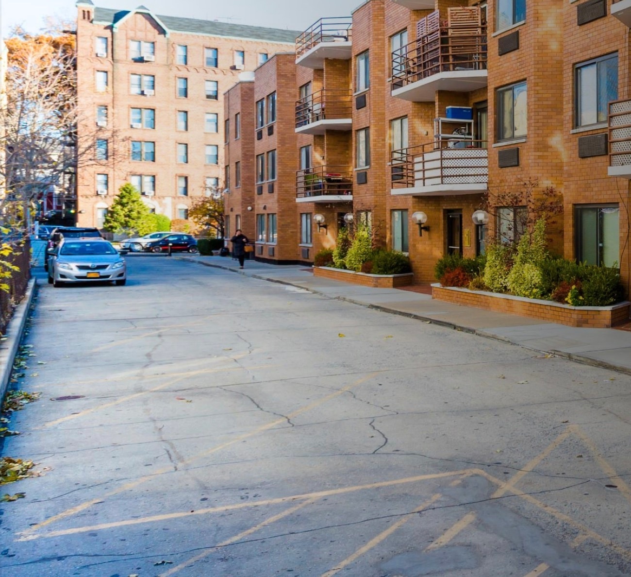 11940 Metropolitan Ave, Kew Gardens, NY for lease Building Photo- Image 1 of 10