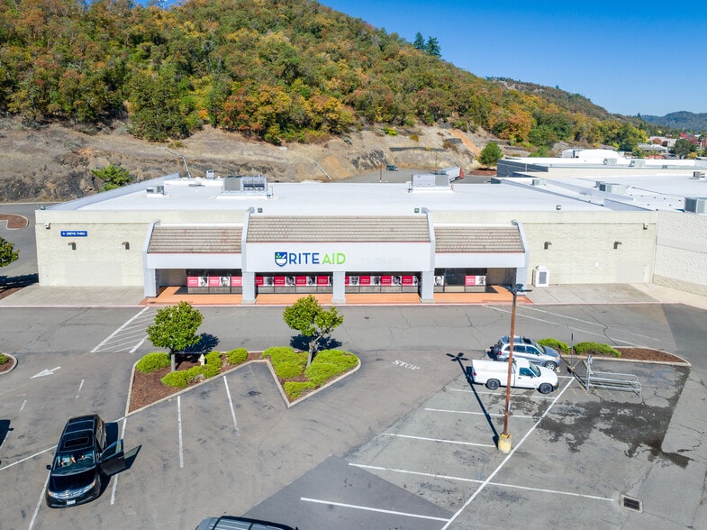 1430 NW Garden Valley Blvd, Roseburg, OR for lease - Building Photo - Image 3 of 4