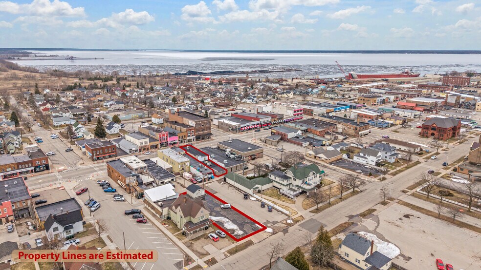 1211 Ludington St, Escanaba, MI à vendre - Aérien - Image 3 de 32