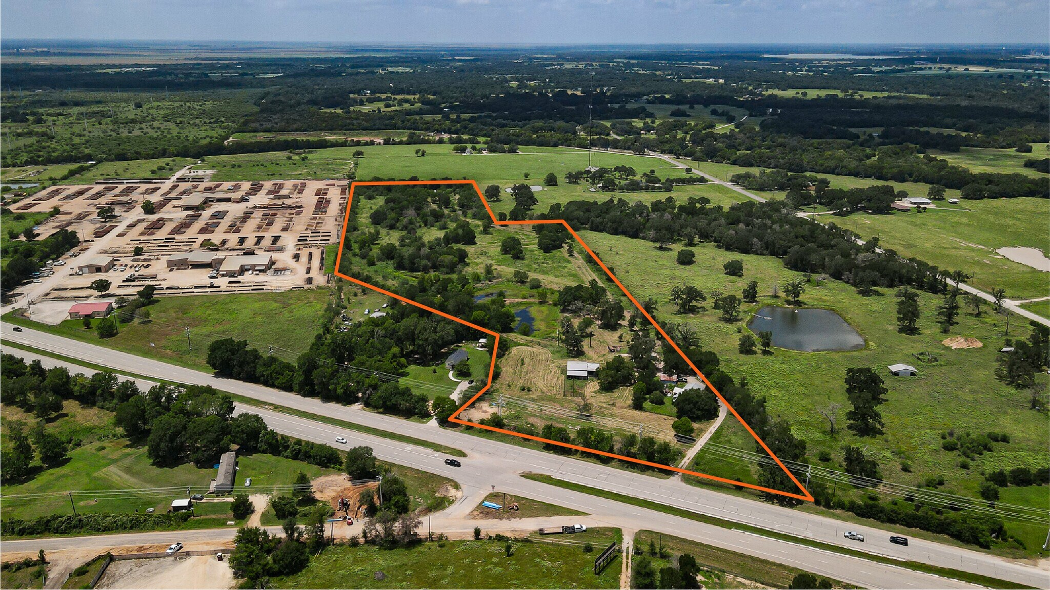 7790 W SH 21, Bryan, TX à vendre Photo du bâtiment- Image 1 de 9