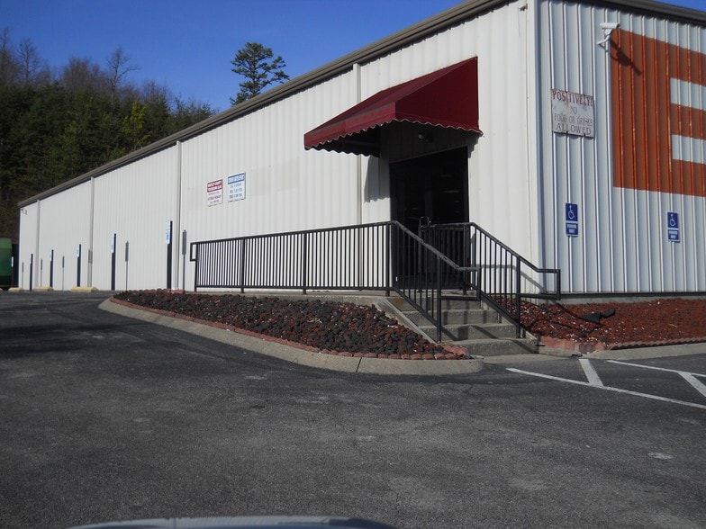 2710 Cumberland Falls Hwy, Corbin, KY for sale - Building Photo - Image 2 of 3