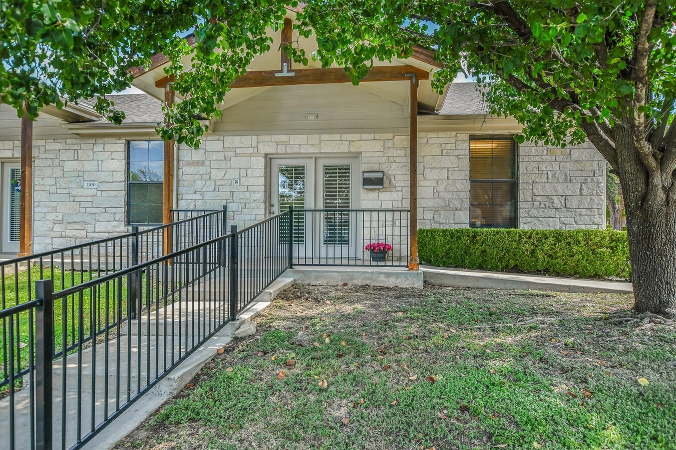 3000 Joe Dimaggio Blvd, Round Rock, TX 78665 - Unit 39 -  - Interior Photo - Image 1 of 14