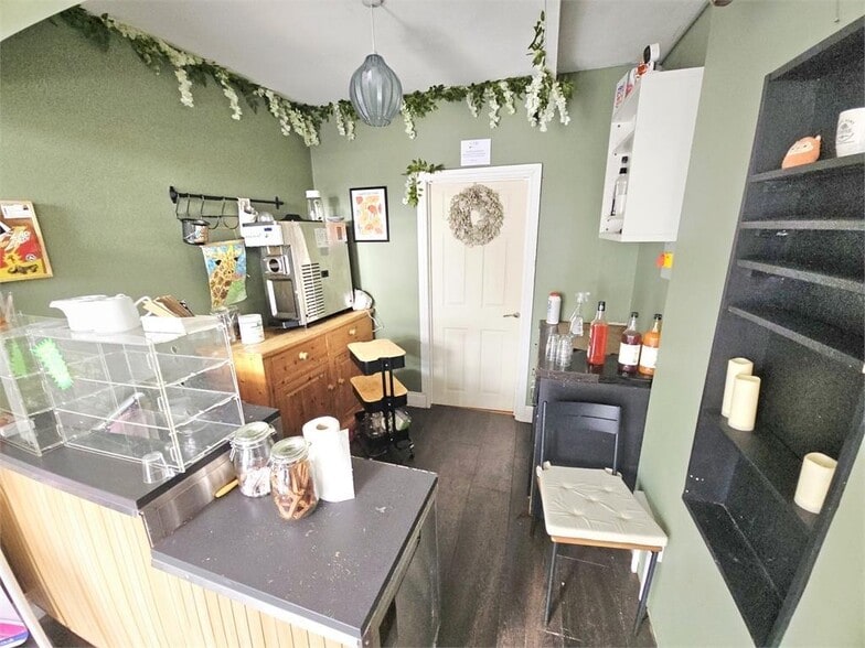 1395-1397 London Rd, Leigh On Sea for lease - Building Photo - Image 3 of 5