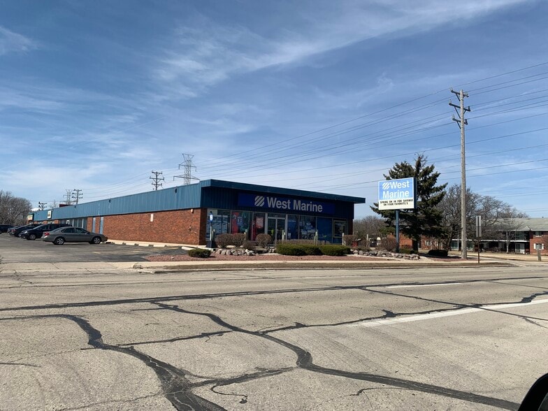 4147 S 76th St, Milwaukee, WI for lease - Building Photo - Image 2 of 2