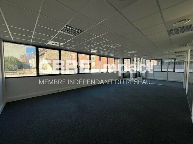 5 Rue Du Président Franklin Roosevelt, Reims for lease - Building Photo - Image 3 of 11