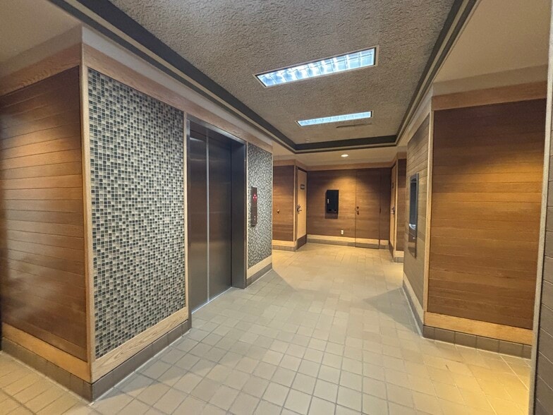 3900 Arctic Blvd, Anchorage, AK for sale - Building Photo - Image 3 of 15