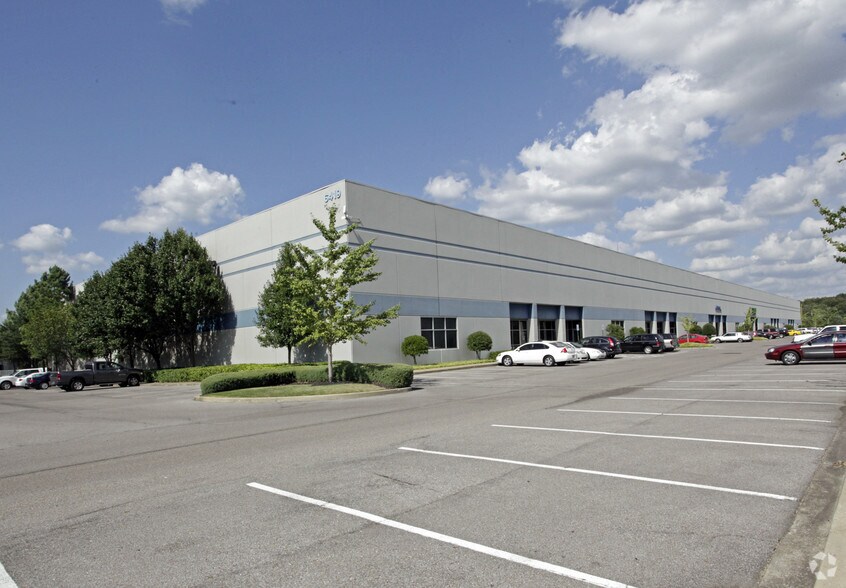 6419 Shelby View Dr, Memphis, TN à louer - Photo du bâtiment - Image 3 de 9