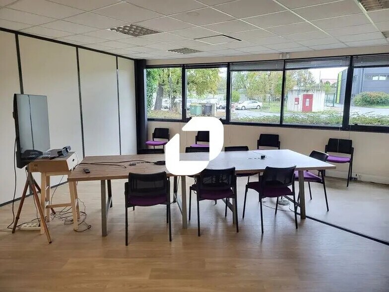 Office in Mérignac for lease - Interior Photo - Image 3 of 23