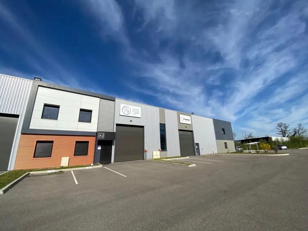 Bureau dans Saint-Priest à louer Photo du bâtiment- Image 1 de 6