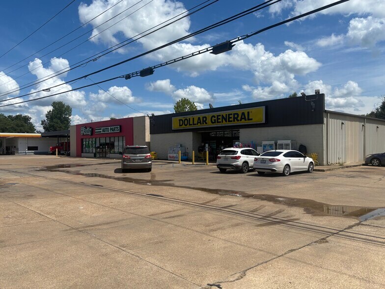 611 W Madison St, Houston, MS à vendre - Photo du bâtiment - Image 3 de 4