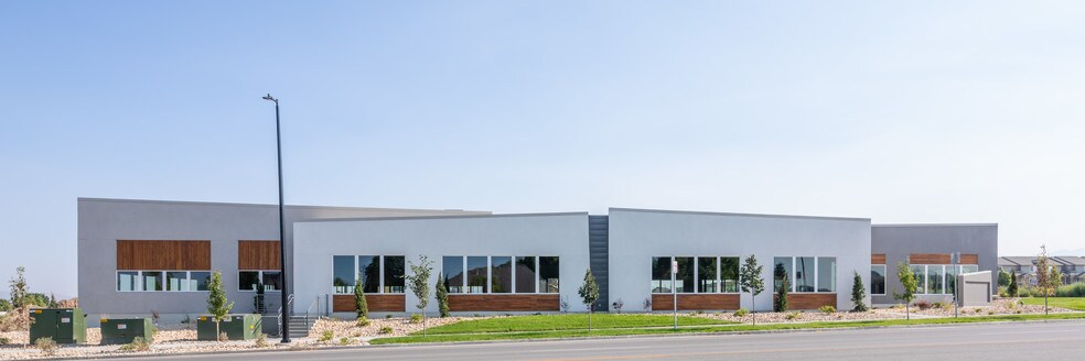 5481 W 7800 S, West Jordan, UT à louer - Photo du bâtiment - Image 3 de 4