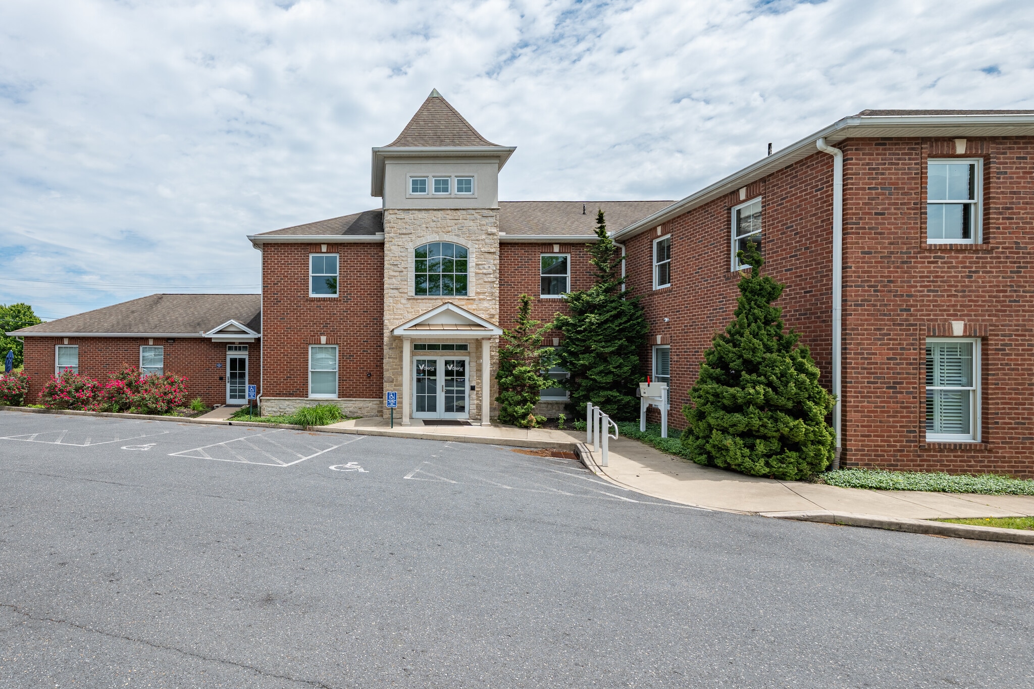 1 Kacey Ct, Mechanicsburg, PA for sale Building Photo- Image 1 of 14