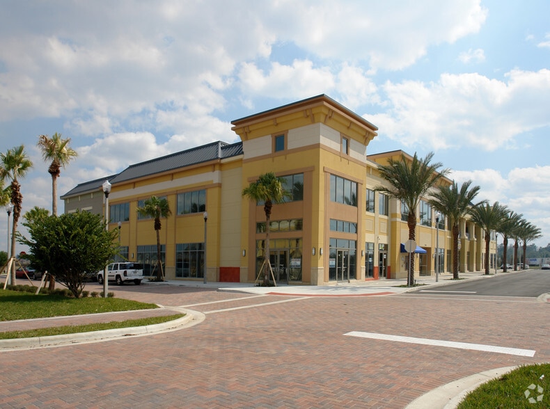 9145-9161 Narcoossee Rd, Orlando, FL à louer - Photo du bâtiment - Image 2 de 3