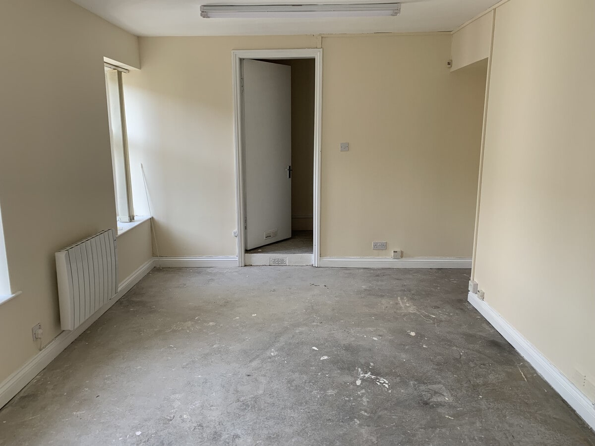 22-24 Portland Rd, Kilmarnock, EAY KA1 2BS - Unité 24 -  - Photo intérieure - Image 2 of 2