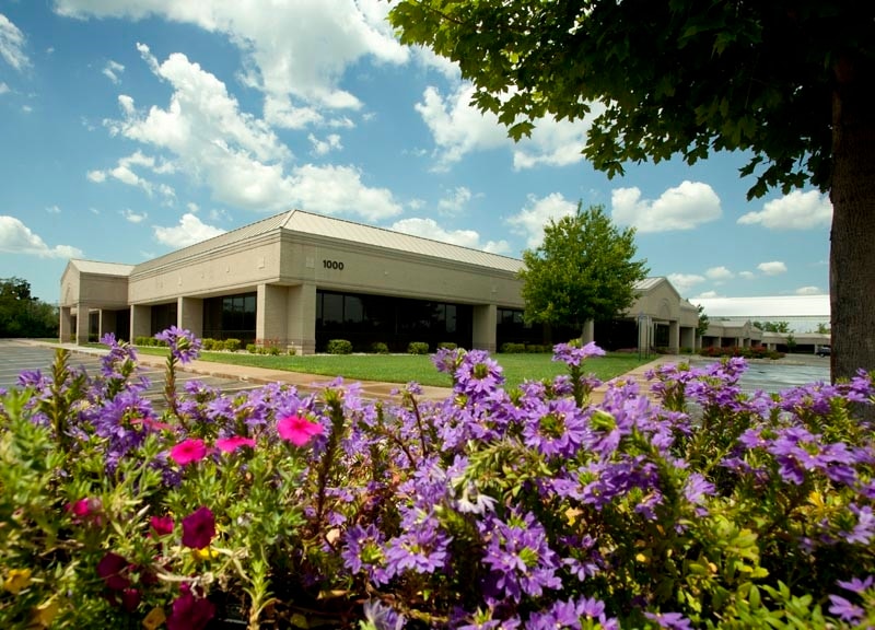 1000 Republic Dr, Allen Park, MI for lease - Building Photo - Image 2 of 16