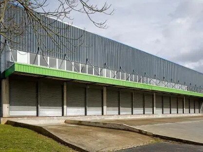 Industriel dans SAINT-OUEN-L'AUMONE à louer - Photo du bâtiment - Image 2 de 8